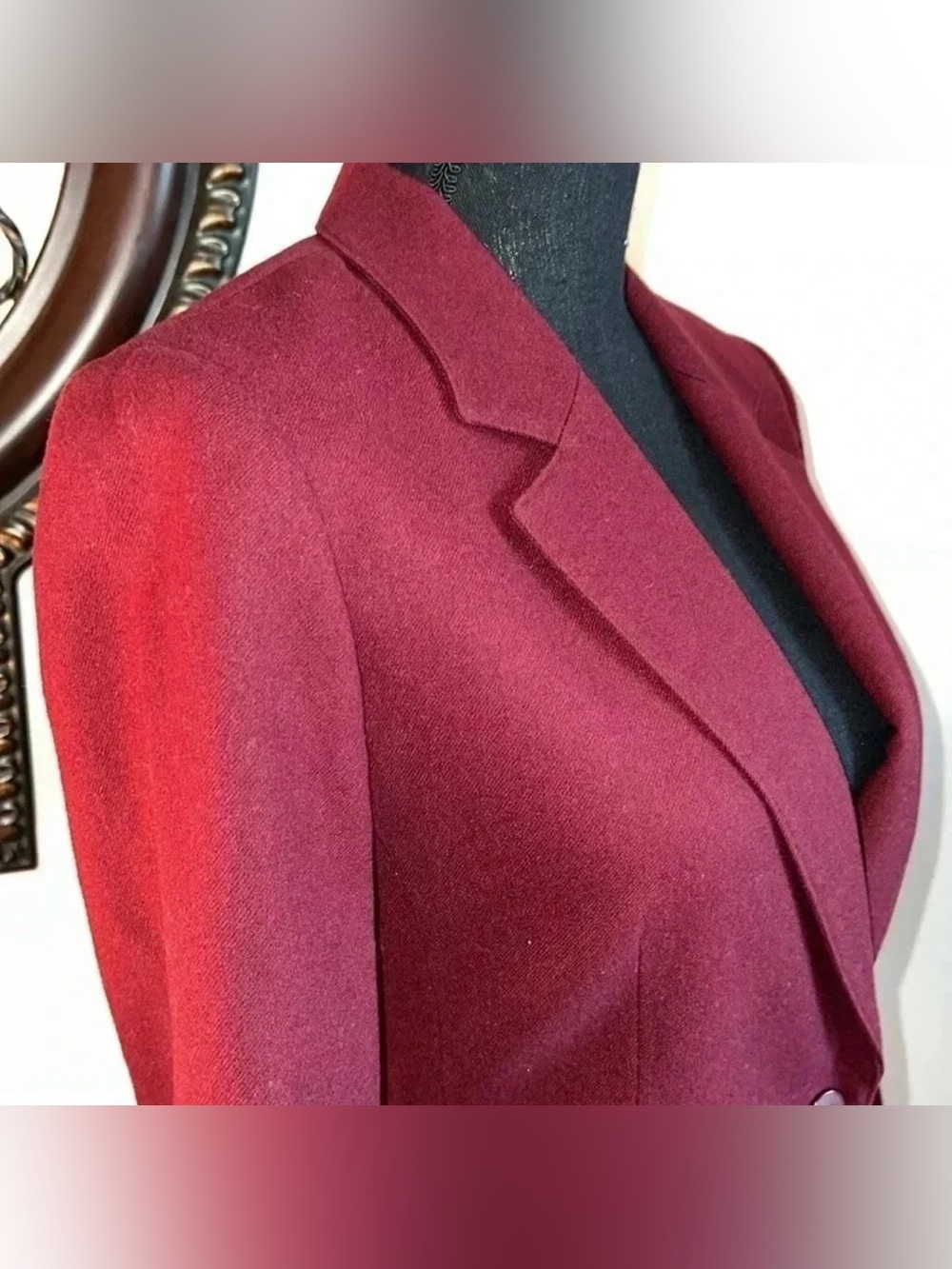 Pendleton Women's Vintage Single Breasted 100% Wool Burgundy Blazer Size: 12